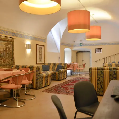 圣米歇尔酒店 哥尔顿